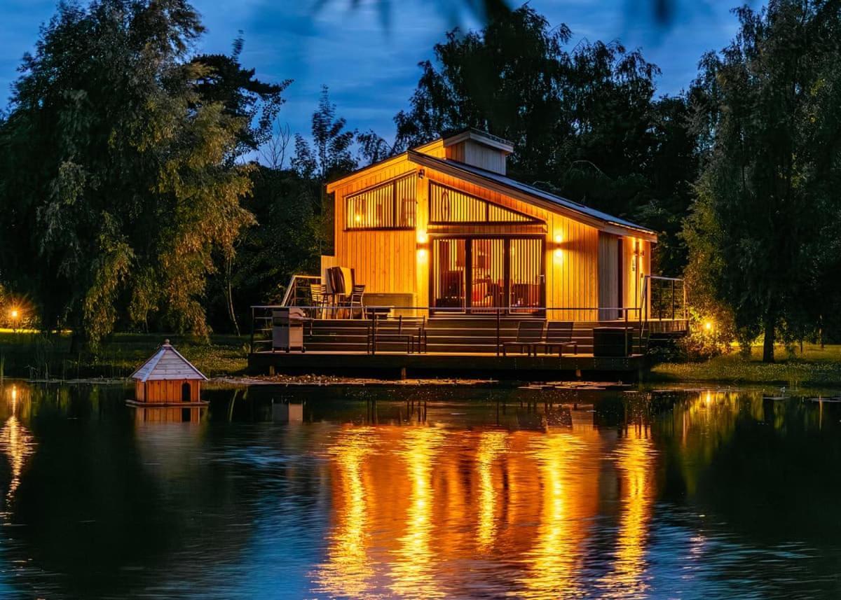 Woad Mill Lakeside Lodges Boston Luaran gambar